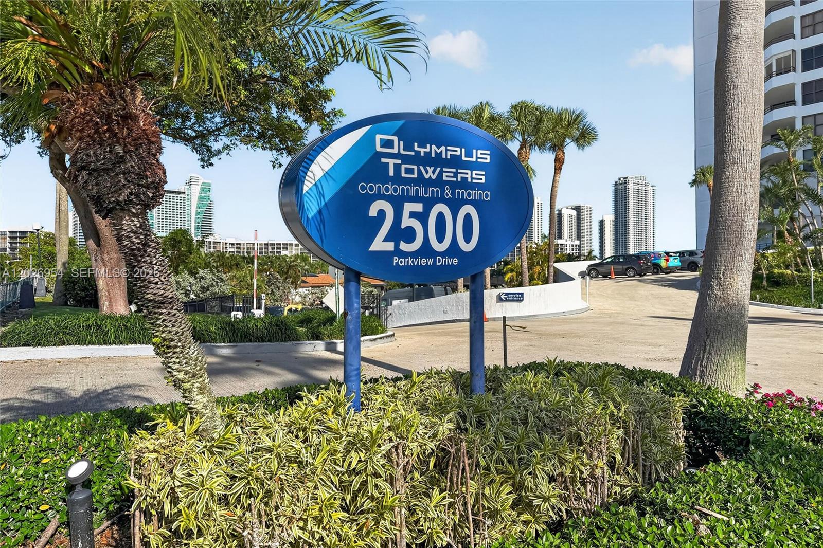 2500 Parkview Dr # 1717, Hallandale Beach FL 33009