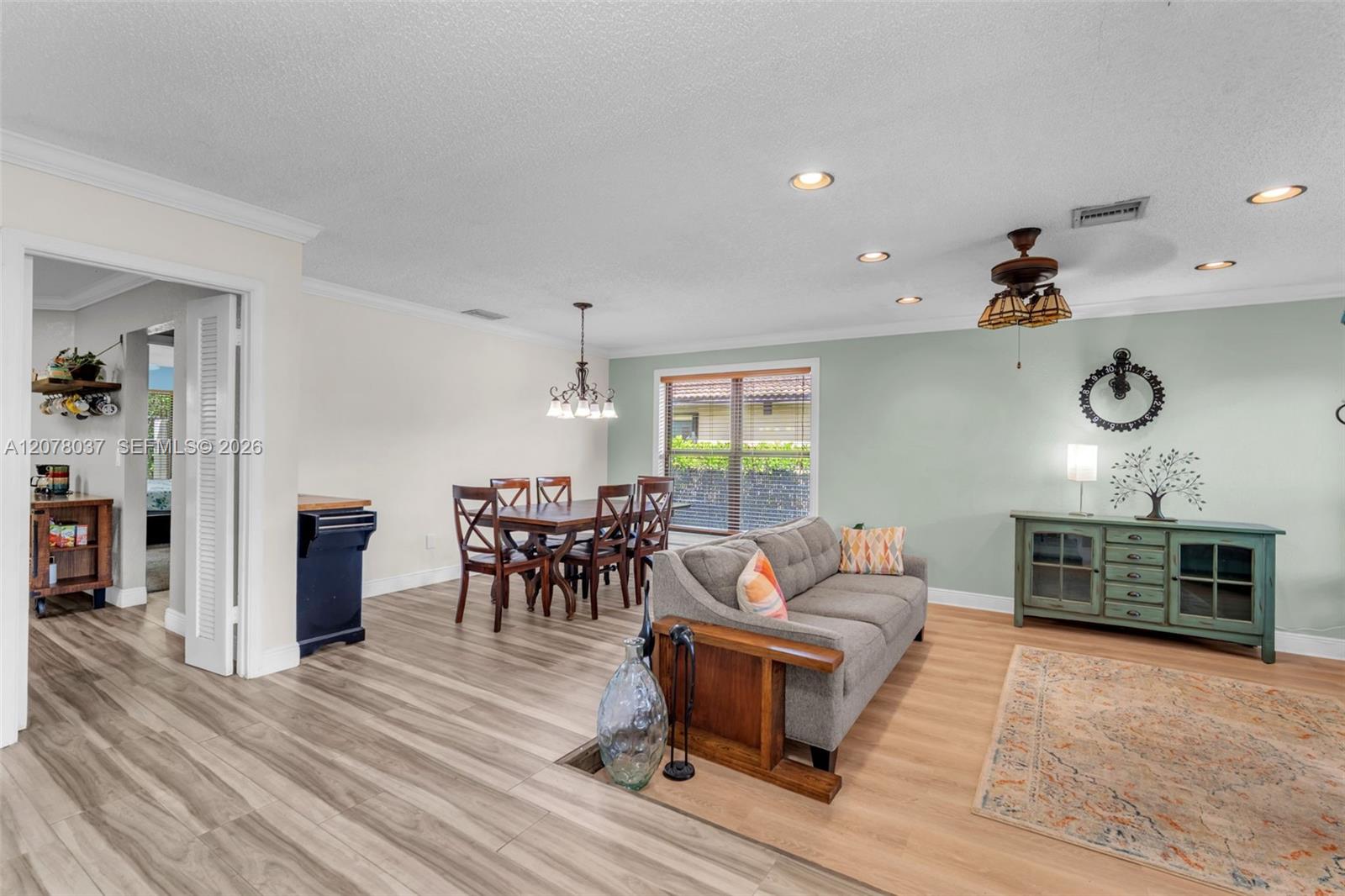 2426 NW 118th Ter — Photo 4