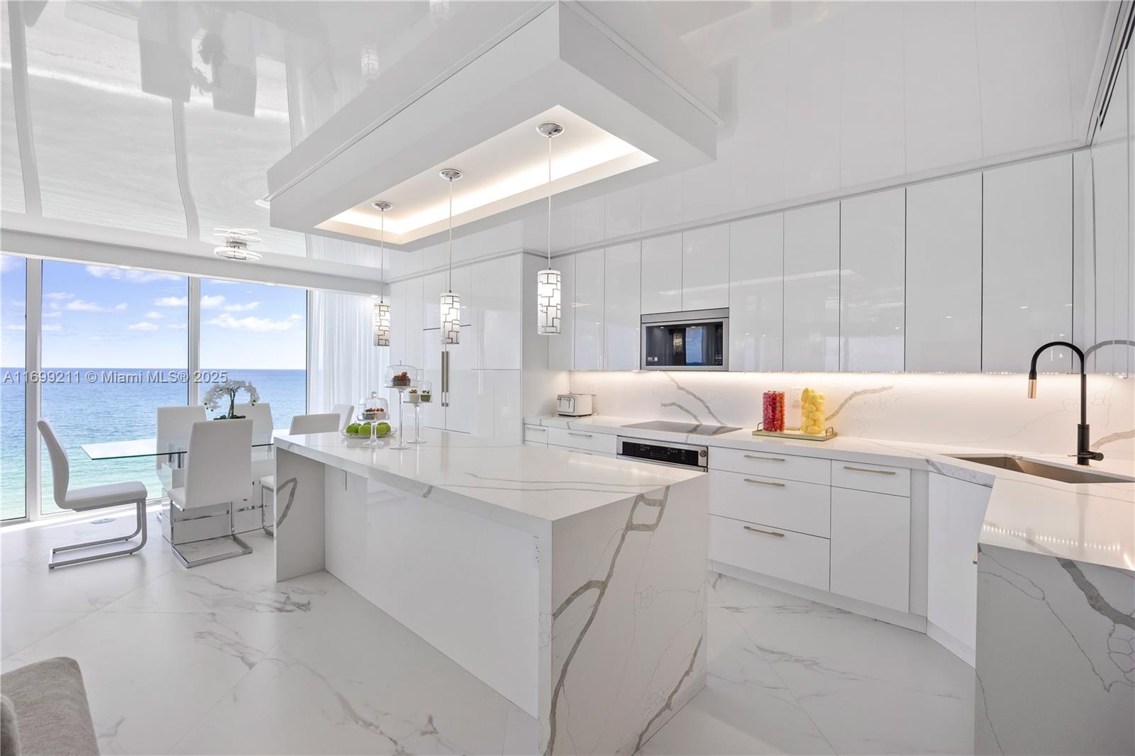 16445 Collins Ave # 1126 — Photo 3