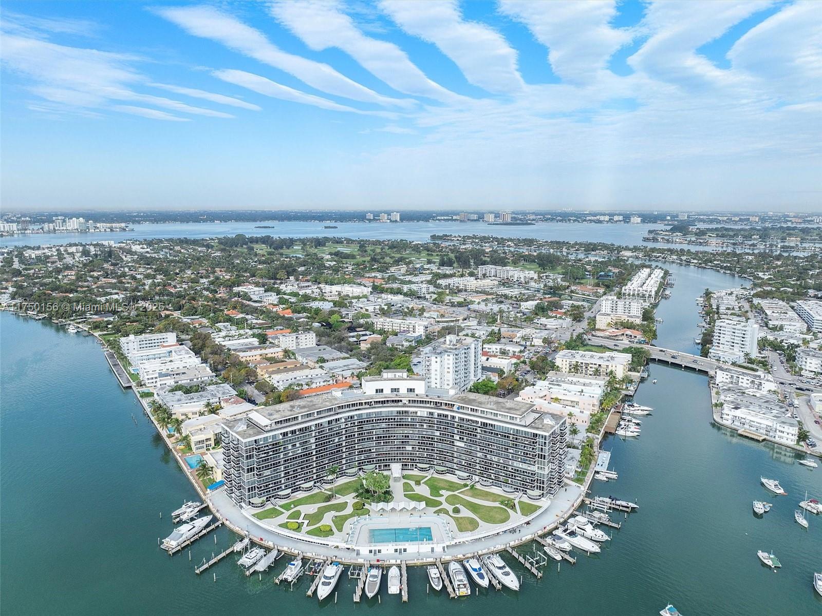 900 Bay Dr, Miami Beach FL 33141