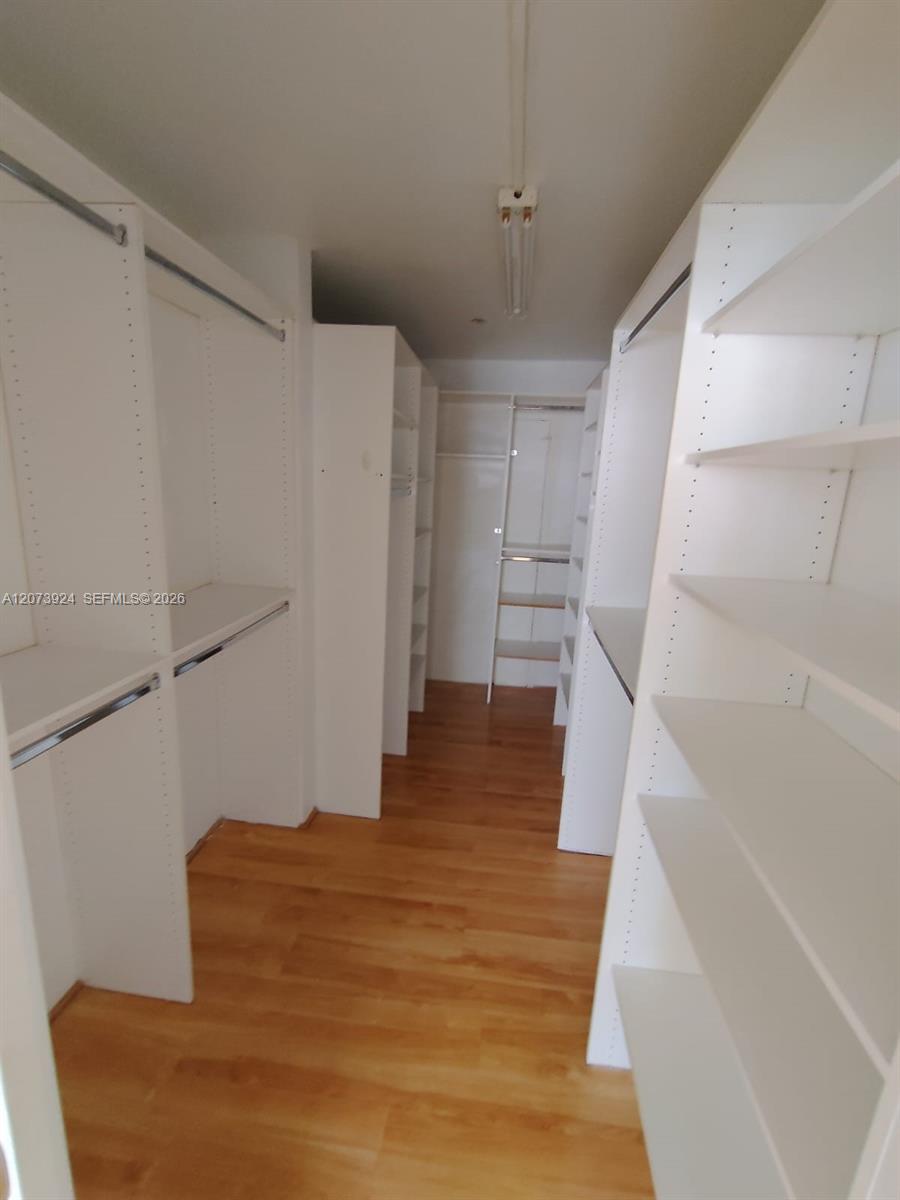 2780 NE 183rd St # 1402 — Photo 4