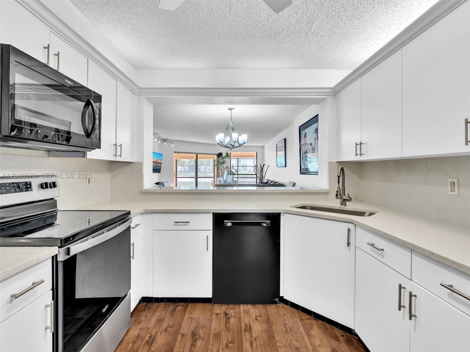 7518 Fairfax Dr # 110 — Photo 2