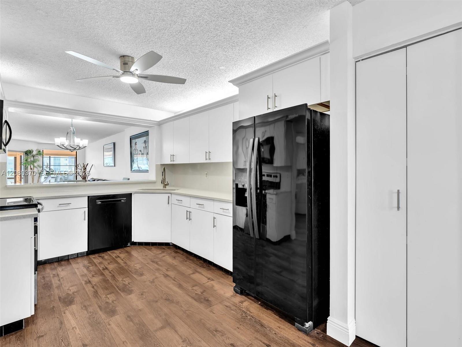7518 Fairfax Dr # 110 — Photo 4