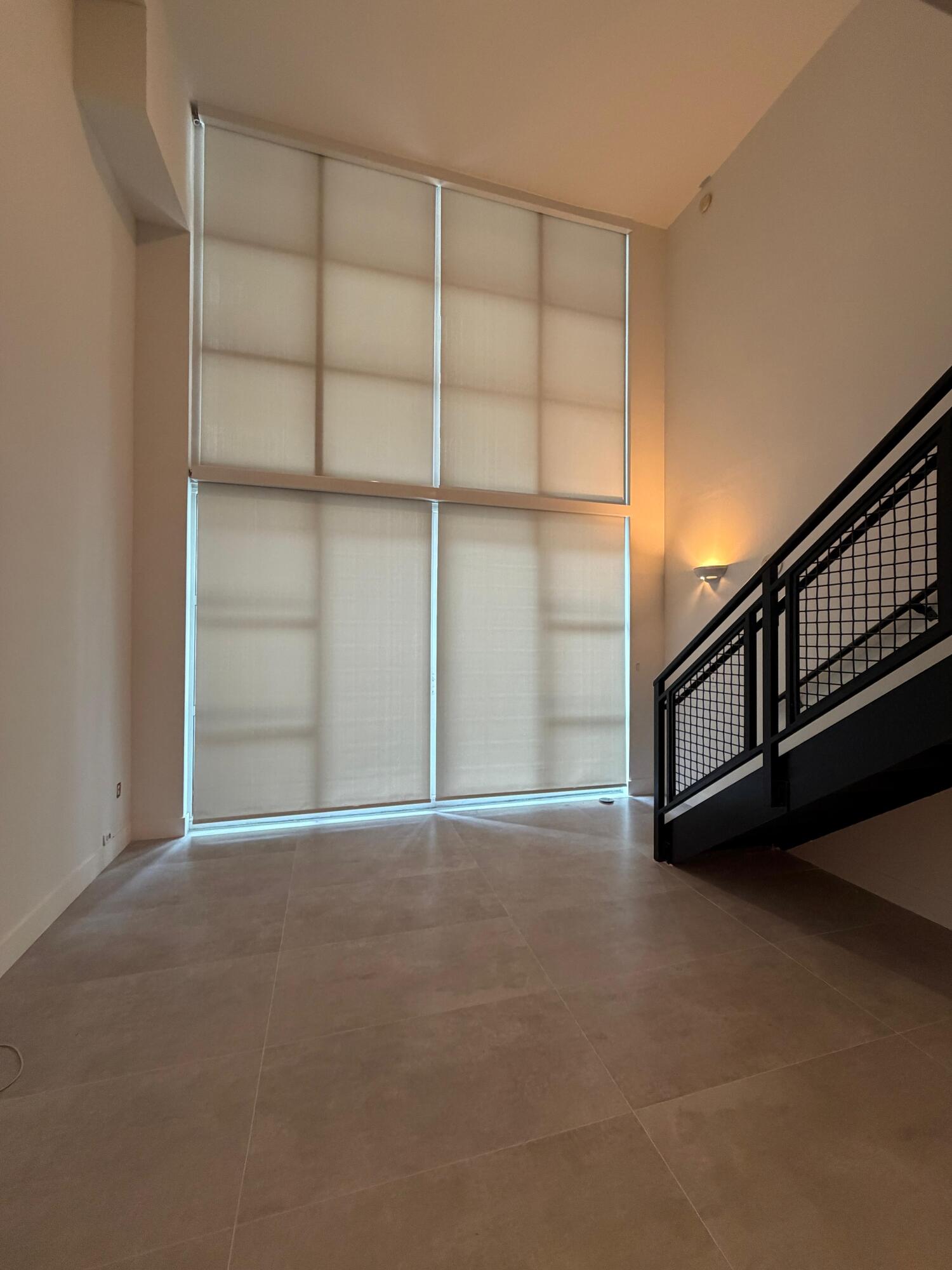 244 BISCAYNE Boulevard # 645 — Photo 5