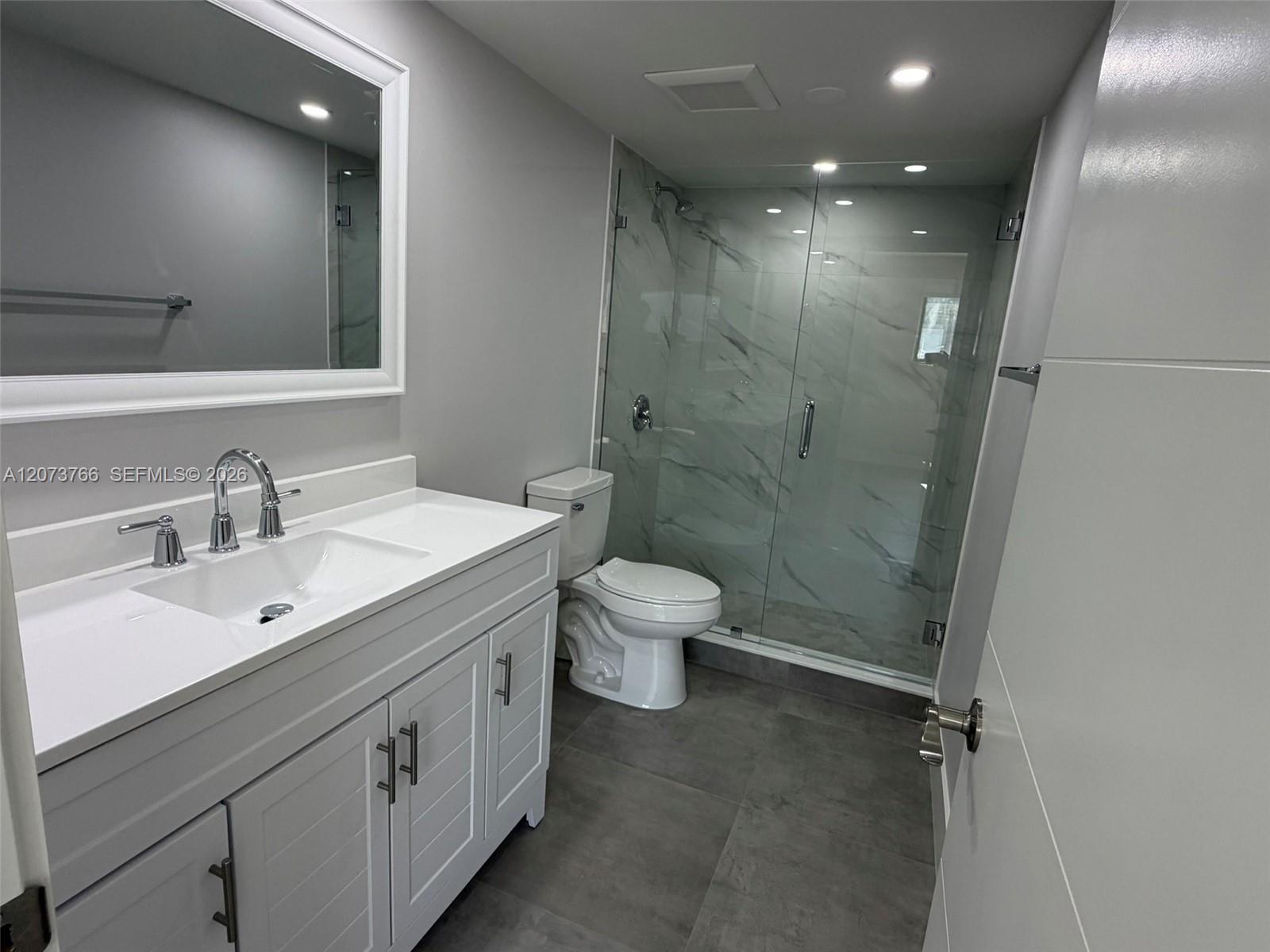 1360 W 41st St # 103 — Photo 3