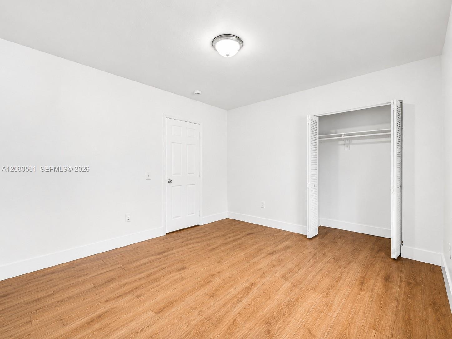 1545 Lenox Ave # 11 — Photo 2