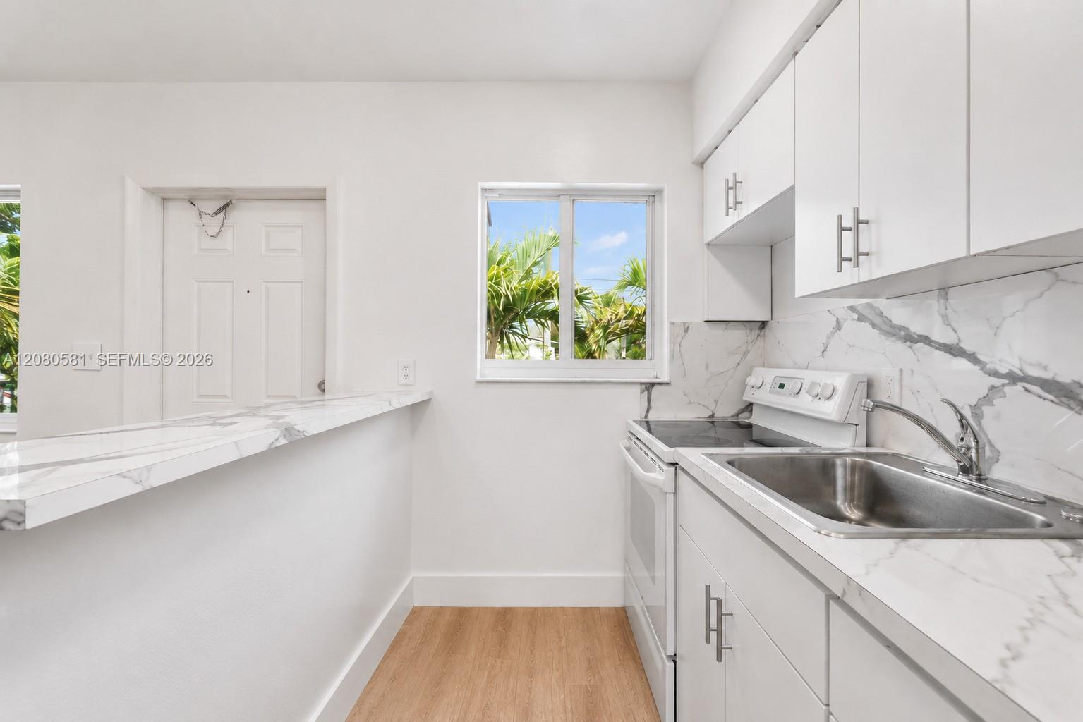 1545 Lenox Ave # 11 — Photo 4