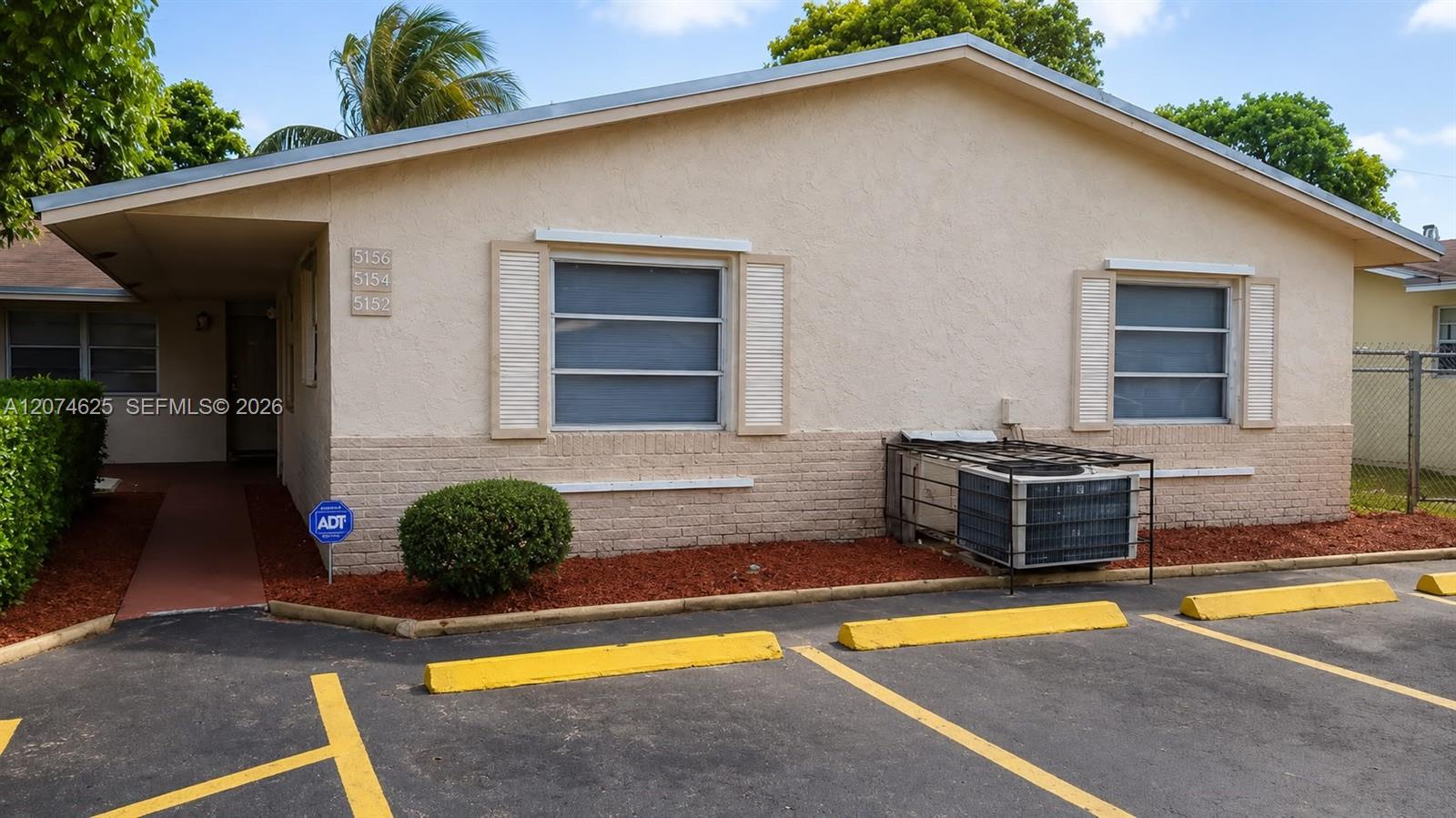 5880 NW 19th Ct 1-3, Lauderhill FL 33313