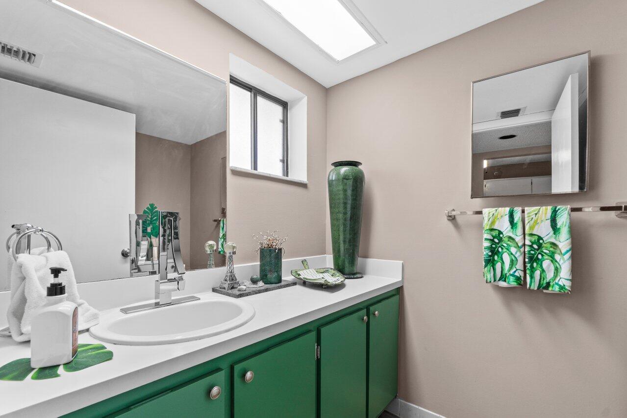 5100 Las Verdes Circle # 316 — Photo 4
