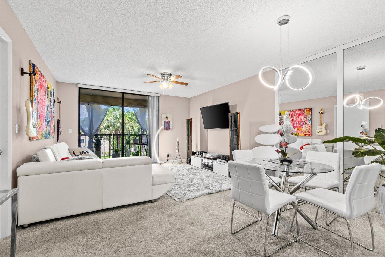 5100 Las Verdes Circle # 316 — Photo 5