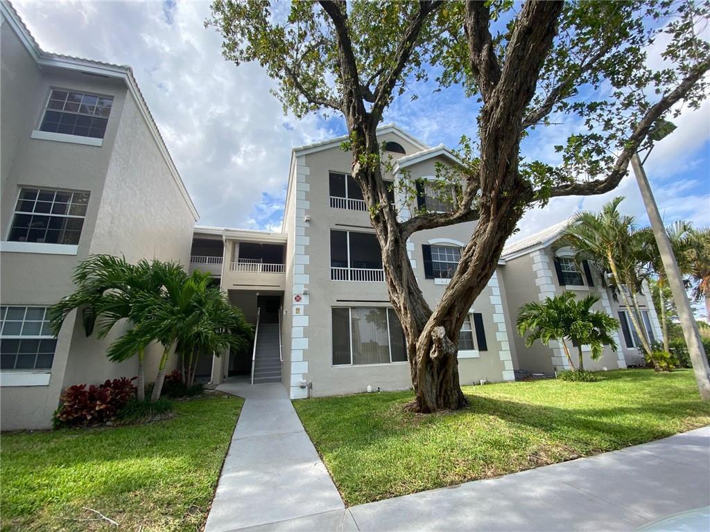 2841 N Oakland Forest Drive # 107, Oakland Park FL 33309