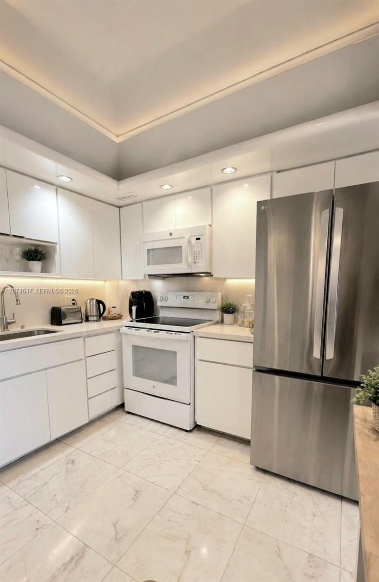 1985 S Ocean Dr # 17P — Photo 4
