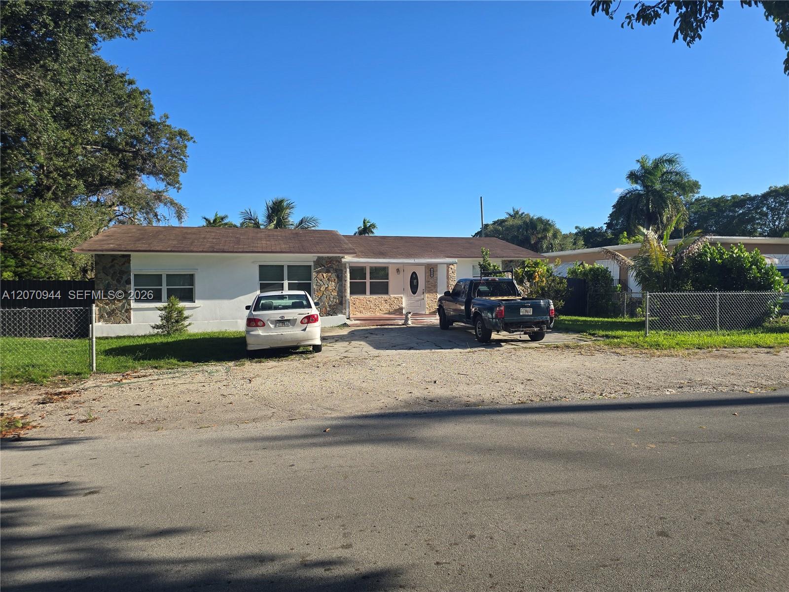 260 NE 118th Ter # 262, Miami FL 33161