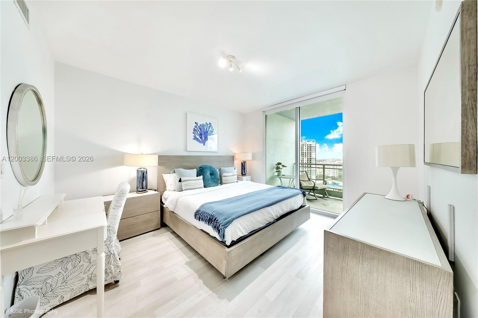 90 SW 3rd St # 3109, Miami FL 33130