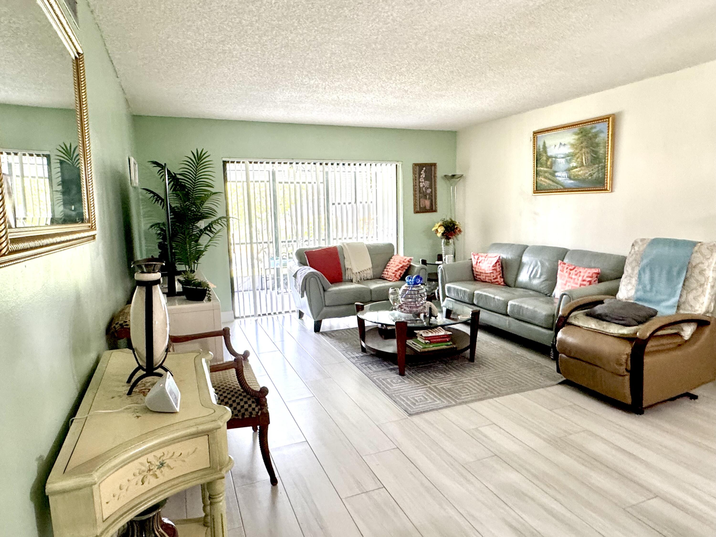 4930 E Sabal Palm Boulevard # 107, Tamarac FL 33319
