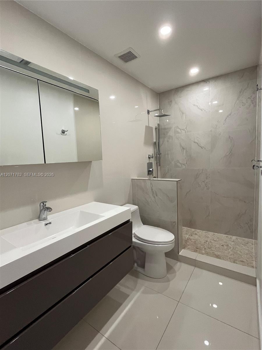 2353 SW 4th St View 9