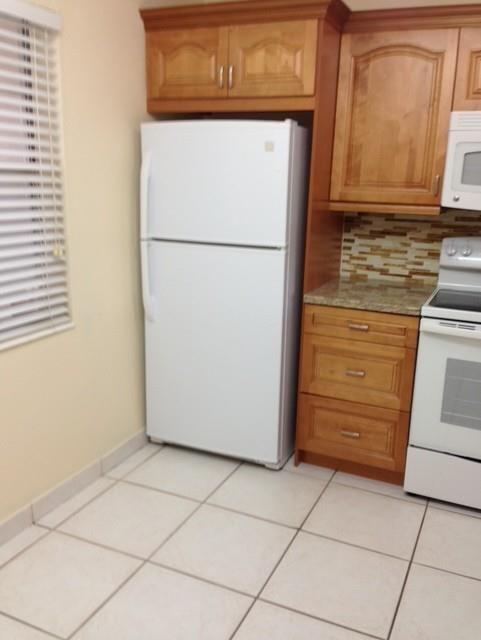 4100 N 58TH Avenue # 303 — Photo 3