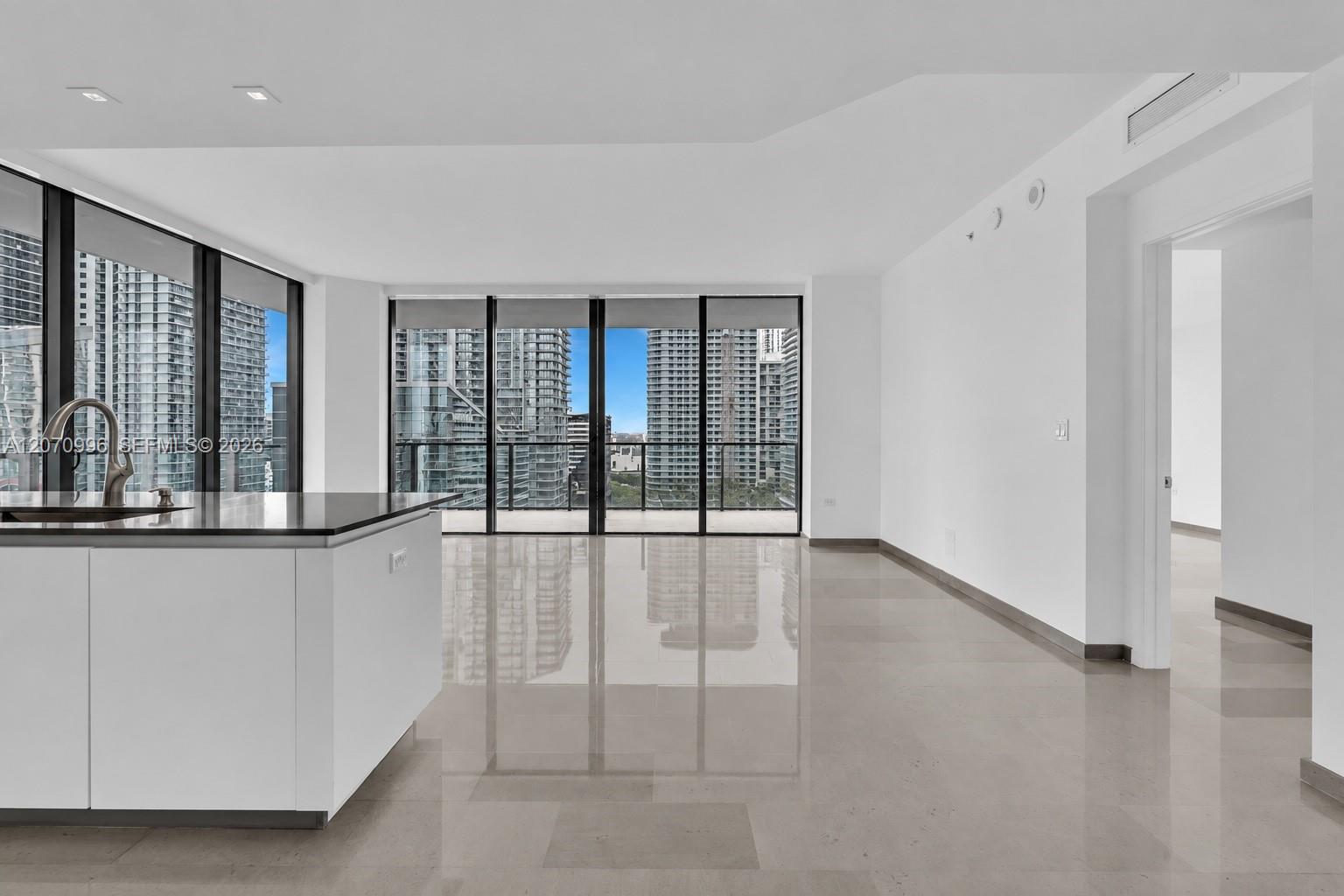 68 SE 6th St # 1702 — Photo 5
