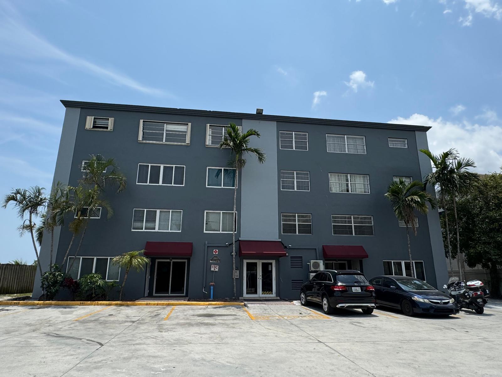 1060 Crystal Lake Drive # 101, Deerfield Beach FL 33064