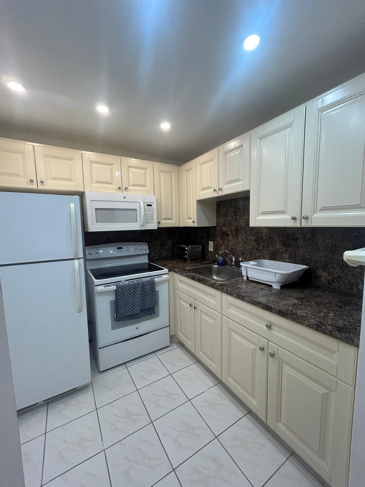 138 Markham G — Photo 5