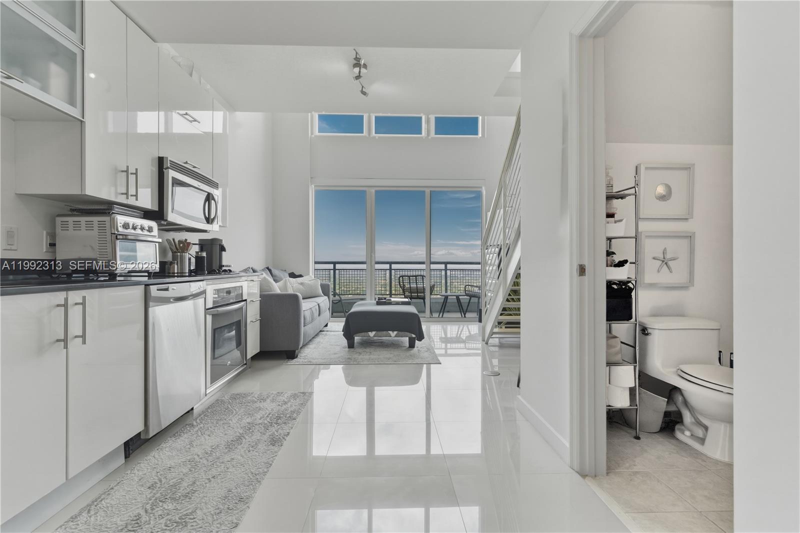 60 SW 13th St # 2805, Miami FL 33130