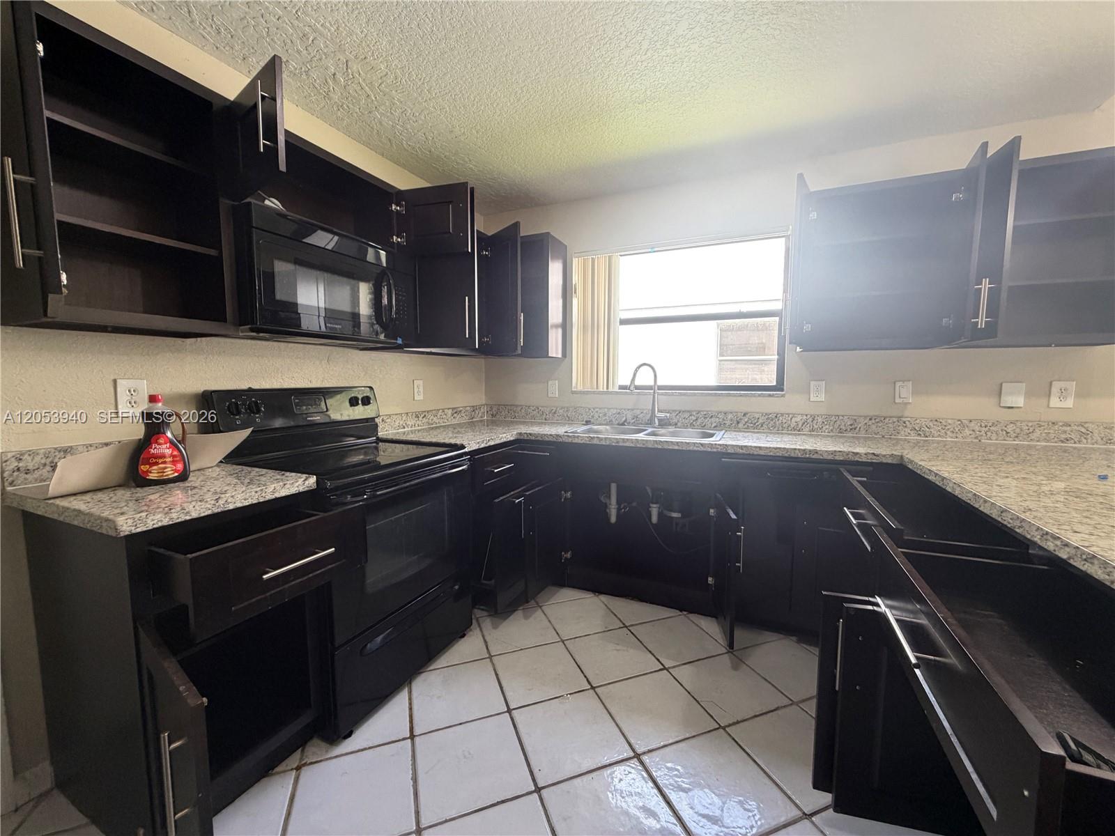 15600 Gauntlet Hall Mnr — Photo 4