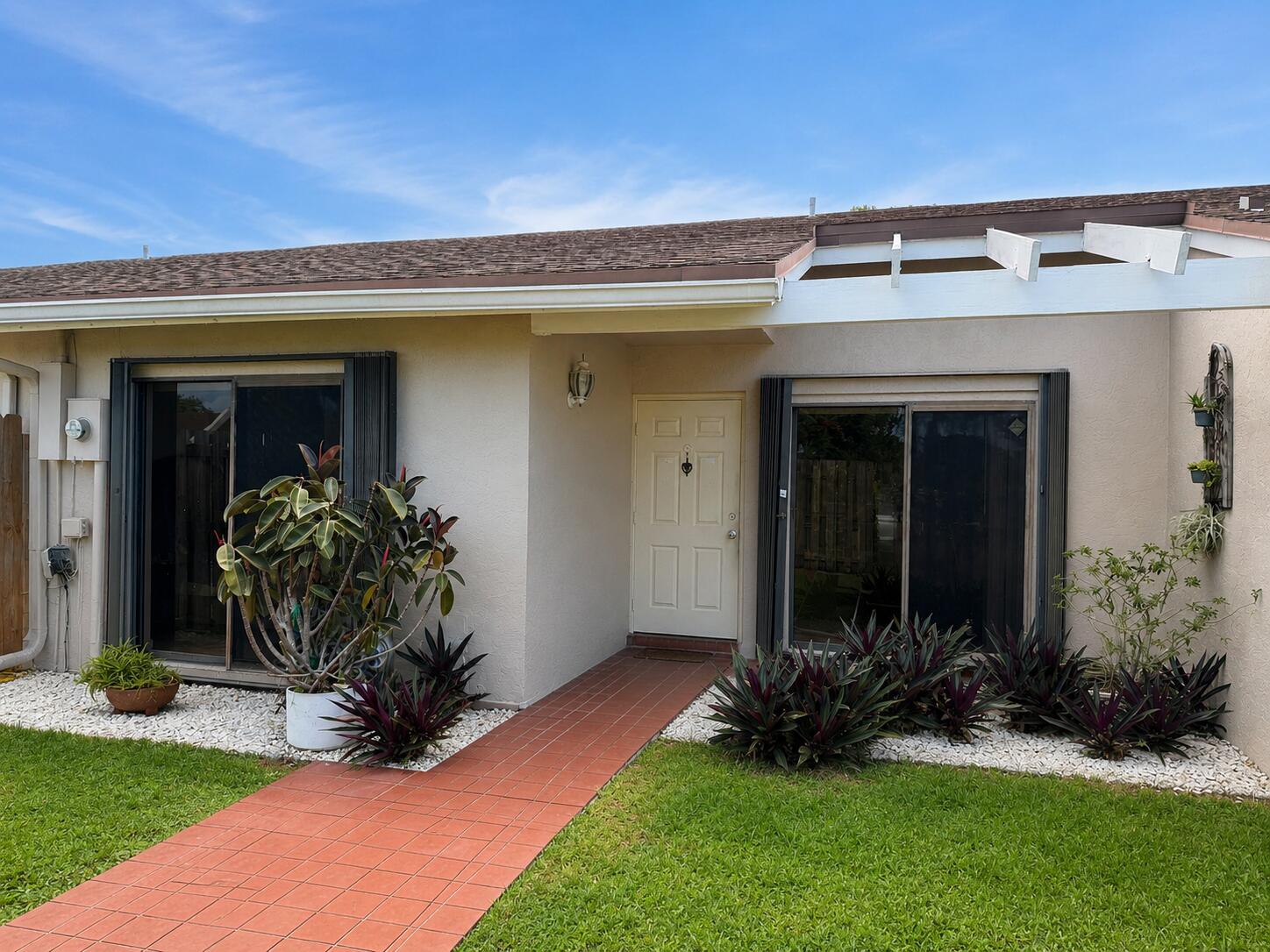 1013 NW 53RD Street — Photo 2
