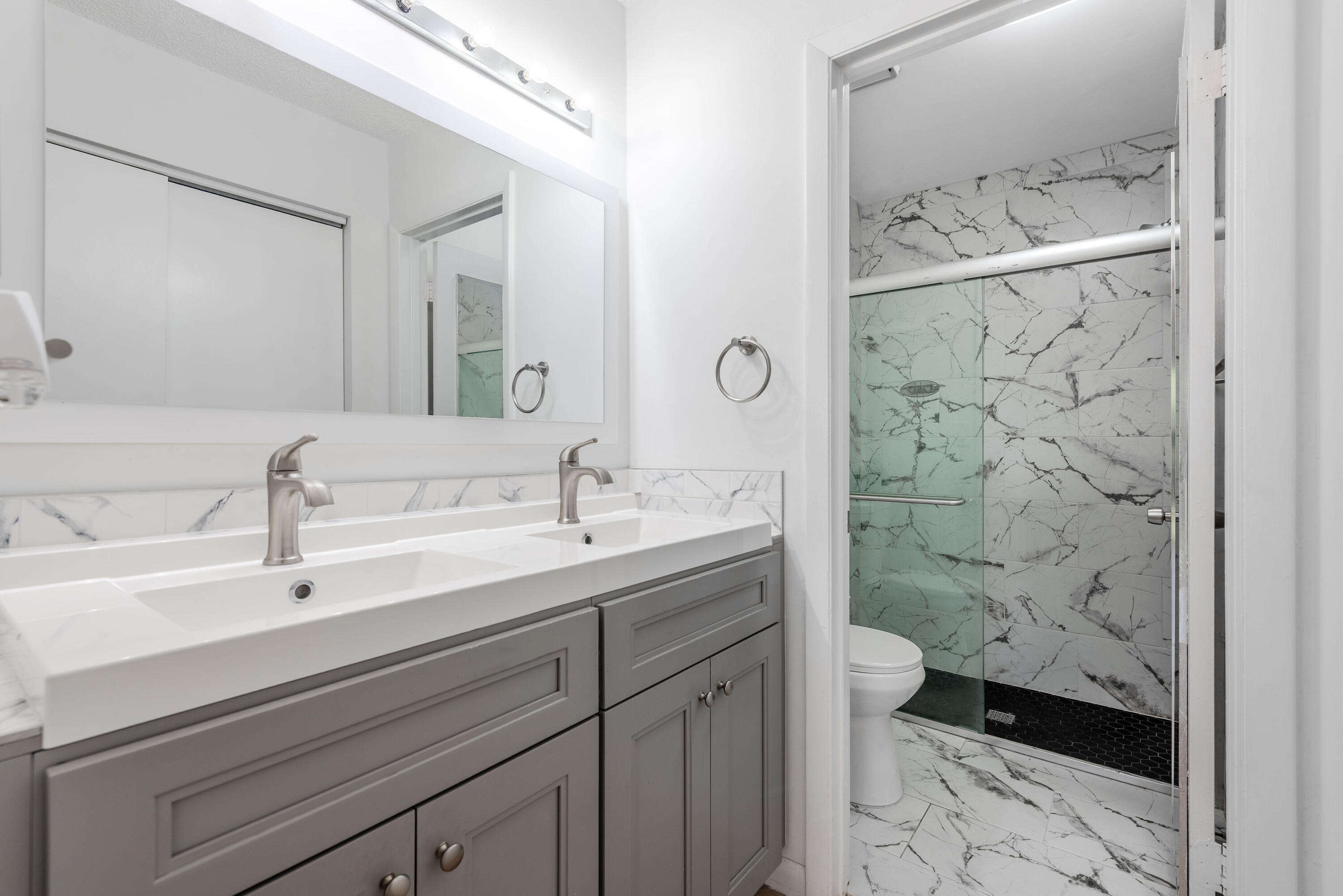 1013 NW 53RD Street — Photo 5