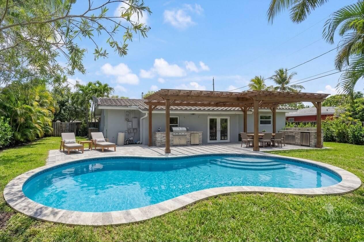 4461 NE 19th Avenue, Oakland Park FL 33308