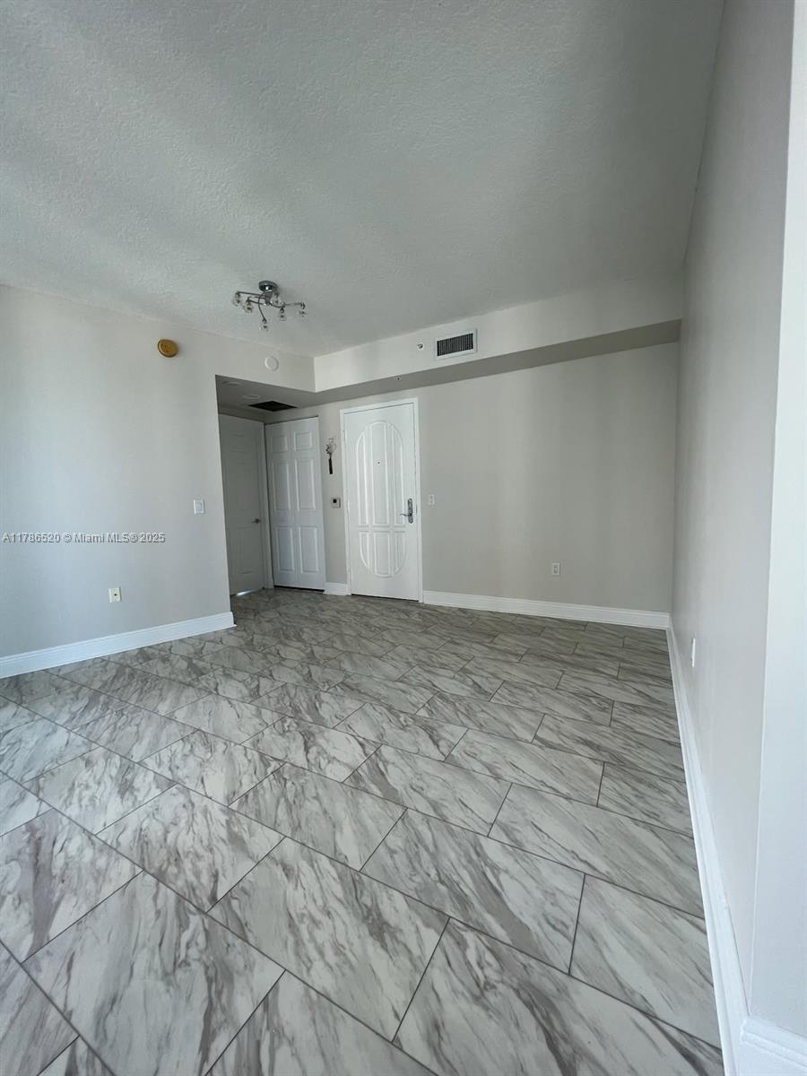 3370 Hidden Bay Dr # 610 — Photo 4