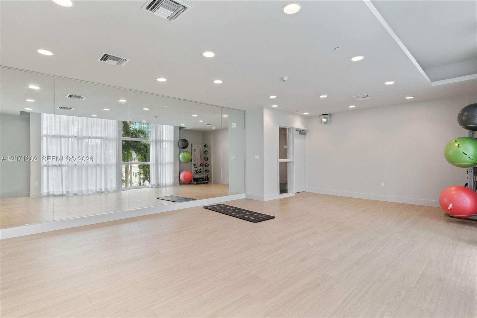 350 NE 24TH Street # 1107 View 2