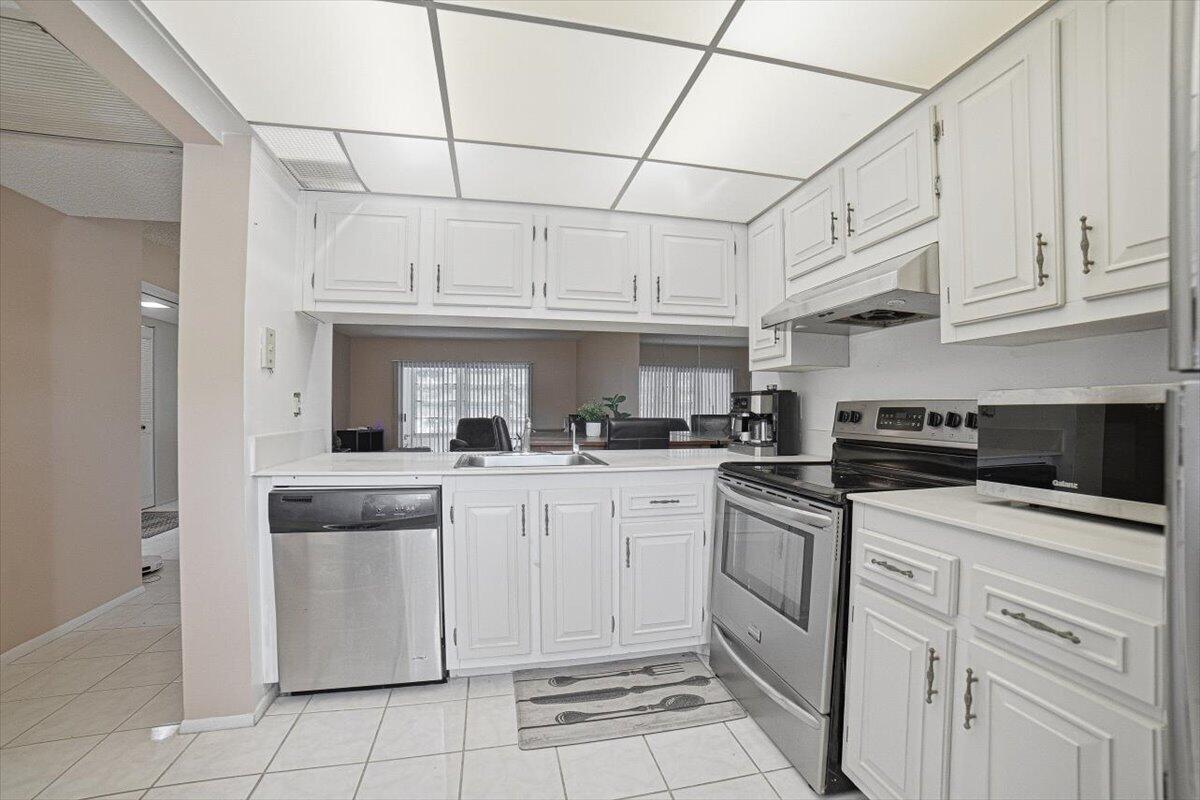28-Kitchen-B