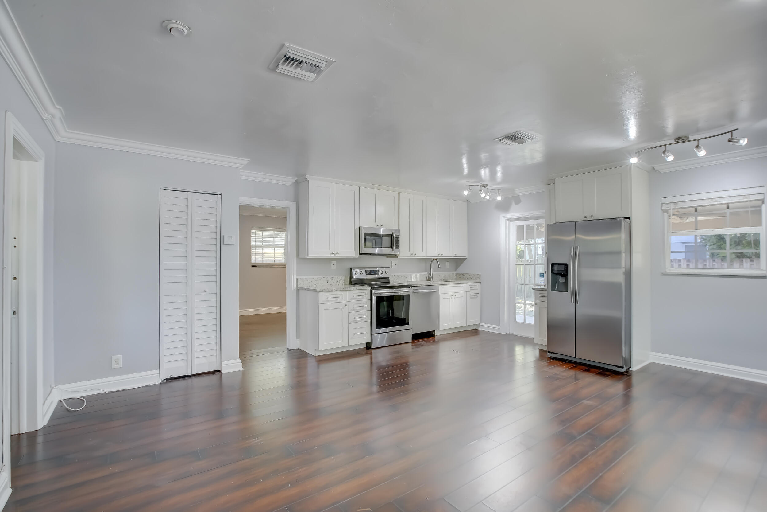 600 SW 15th Street # 602 — Photo 2
