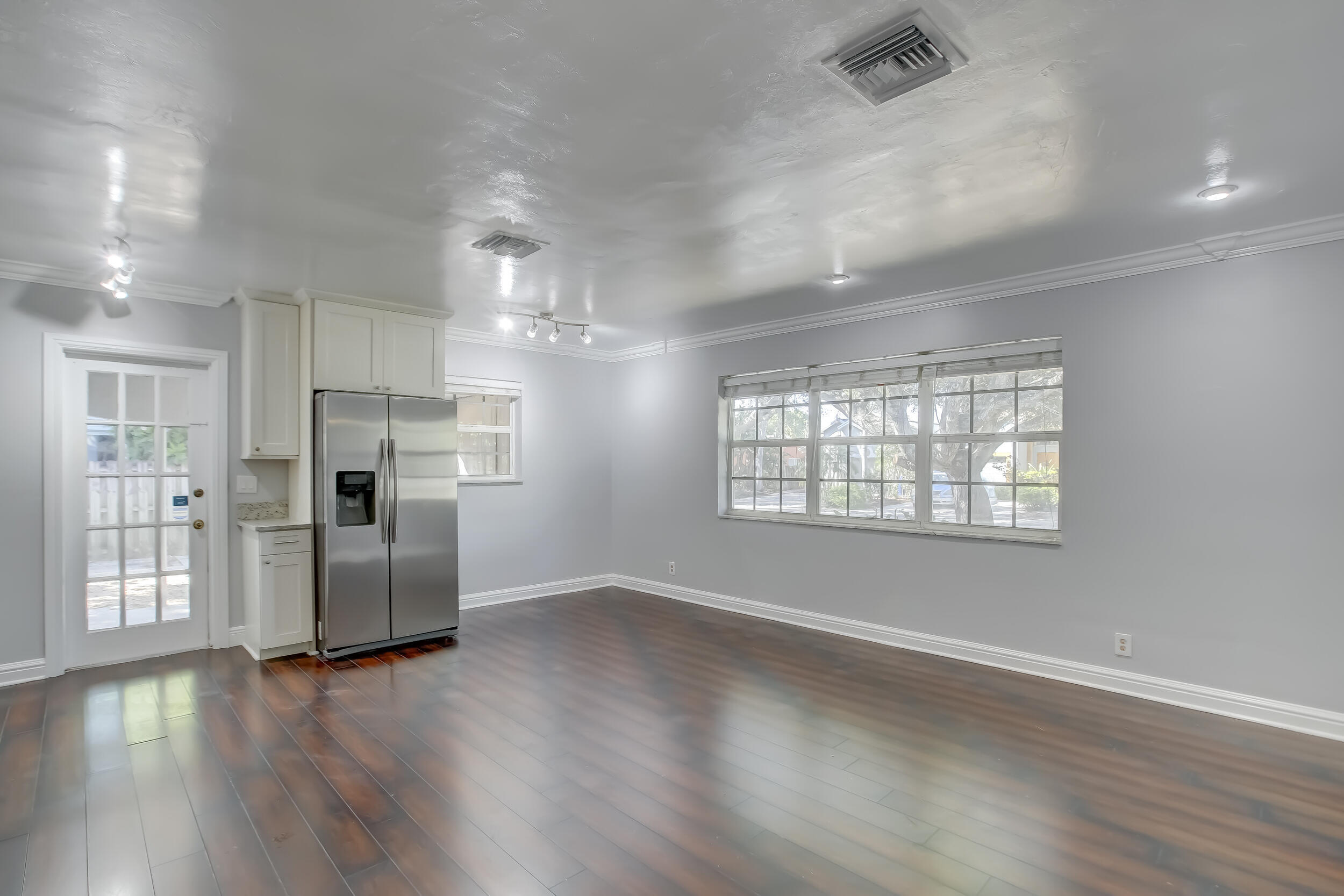 600 SW 15th Street # 602 — Photo 3