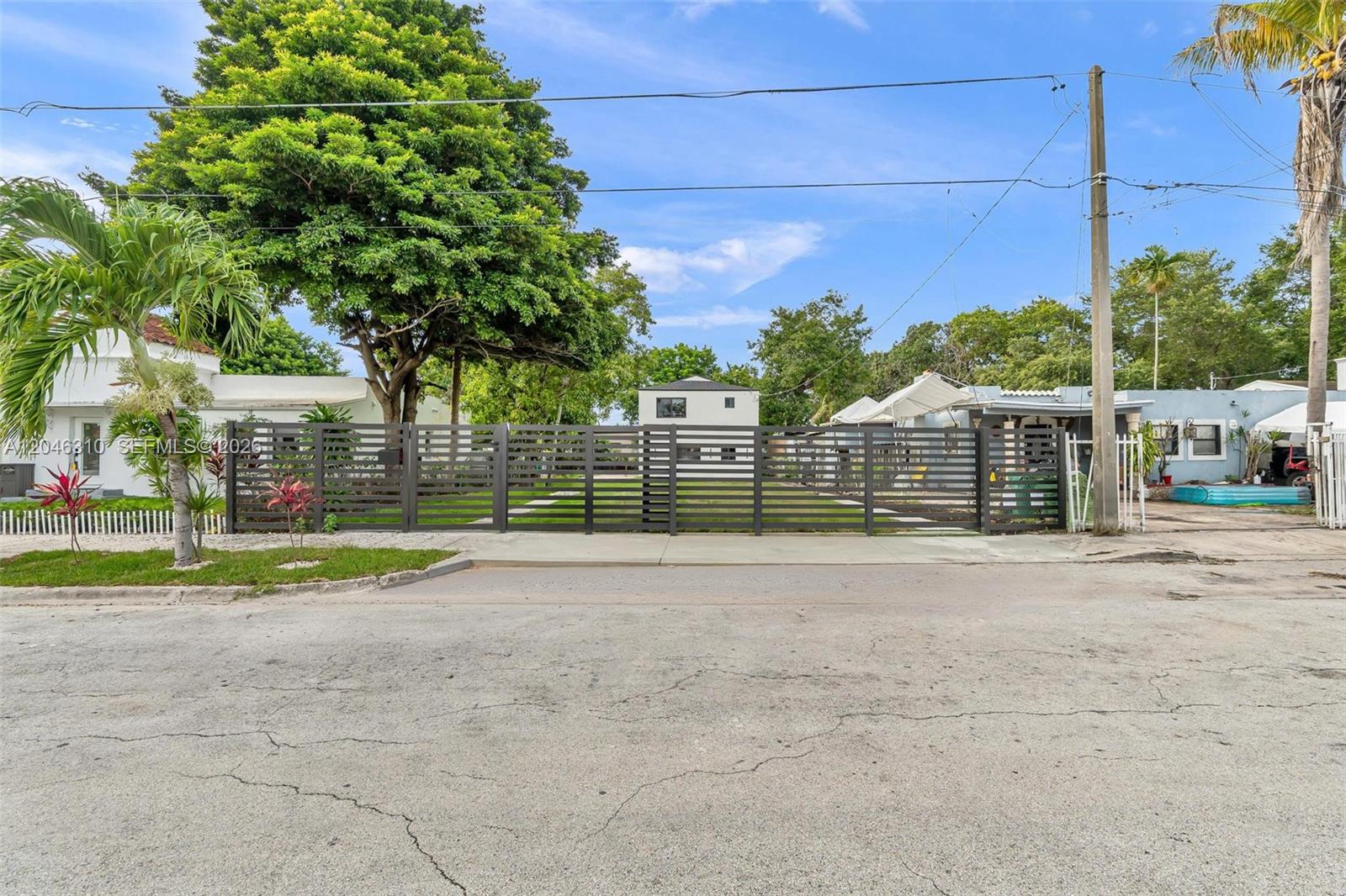 411 NW 59th St, Miami FL 33127