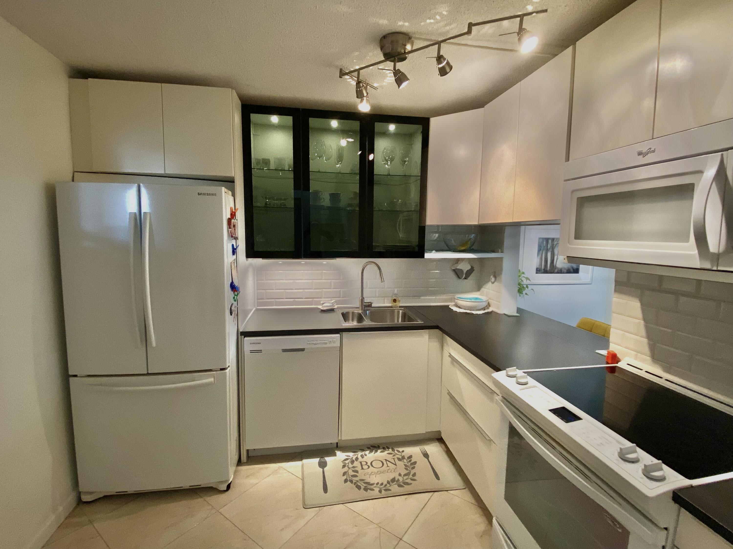 2616 N Garden Drive # 204, Lake Worth FL 33461