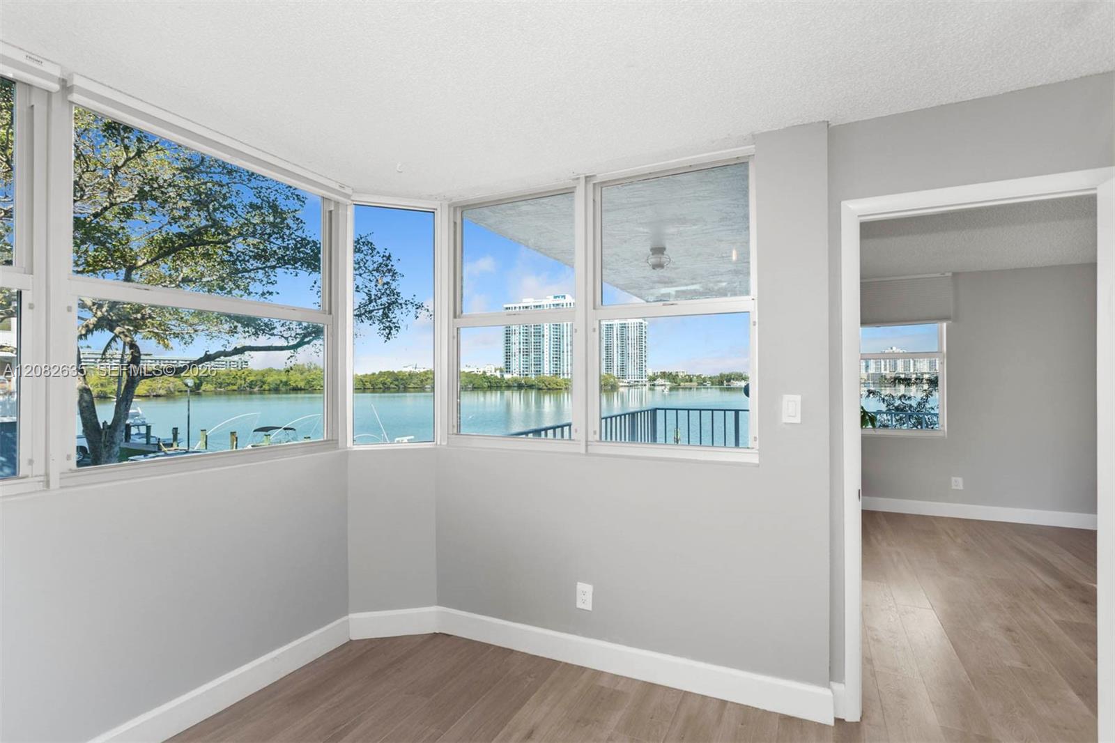 16558 NE 26th Ave # 2G — Photo 3
