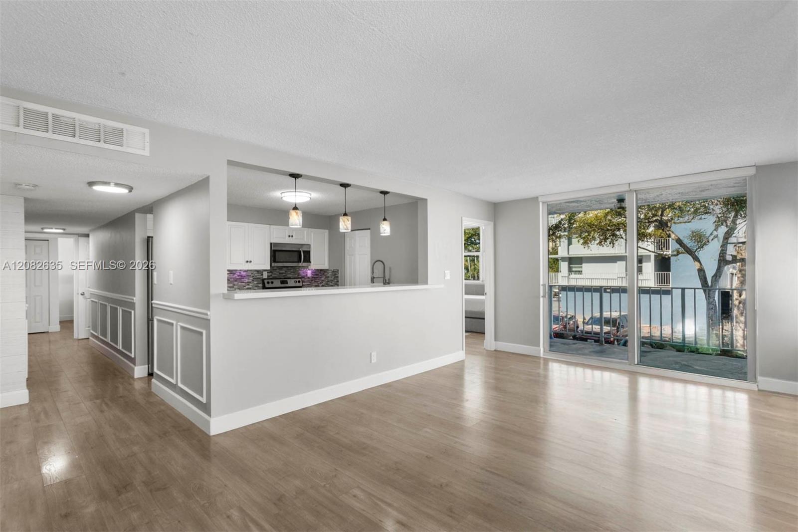 16558 NE 26th Ave # 2G — Photo 4