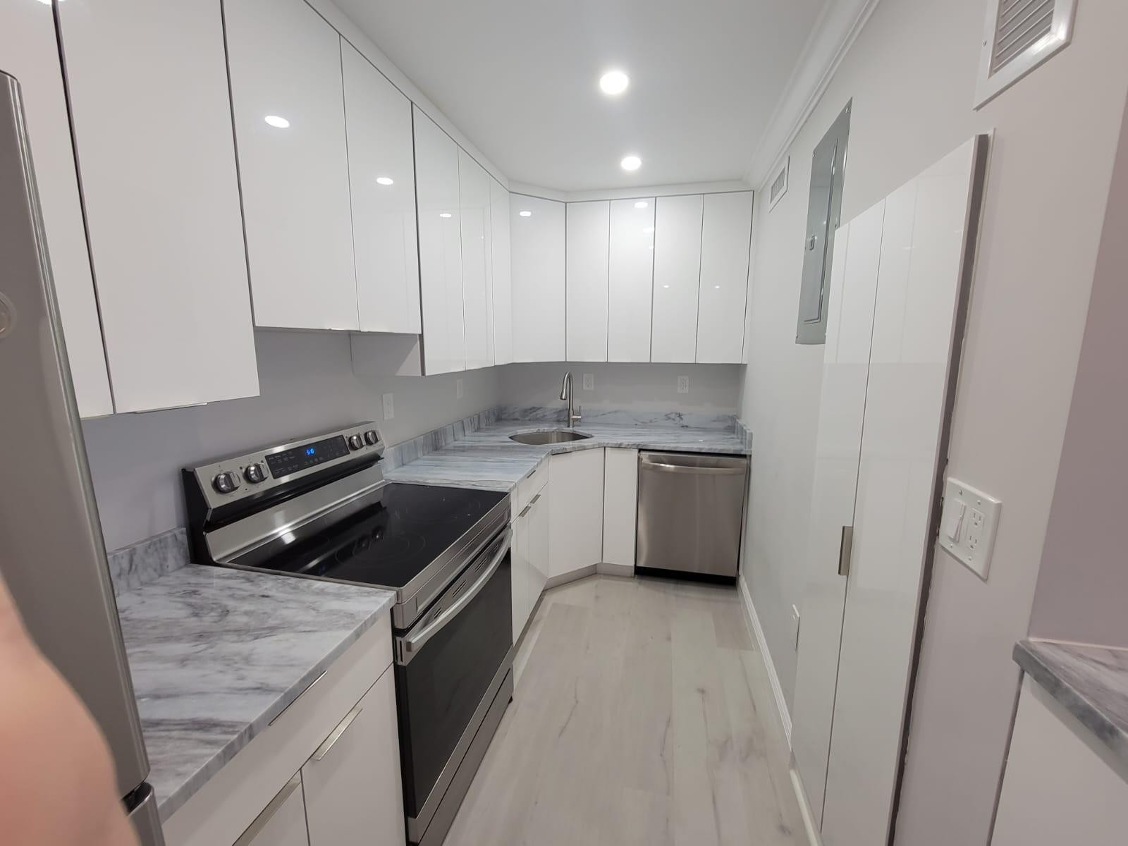 200 S Birch Road # 1205 — Photo 5