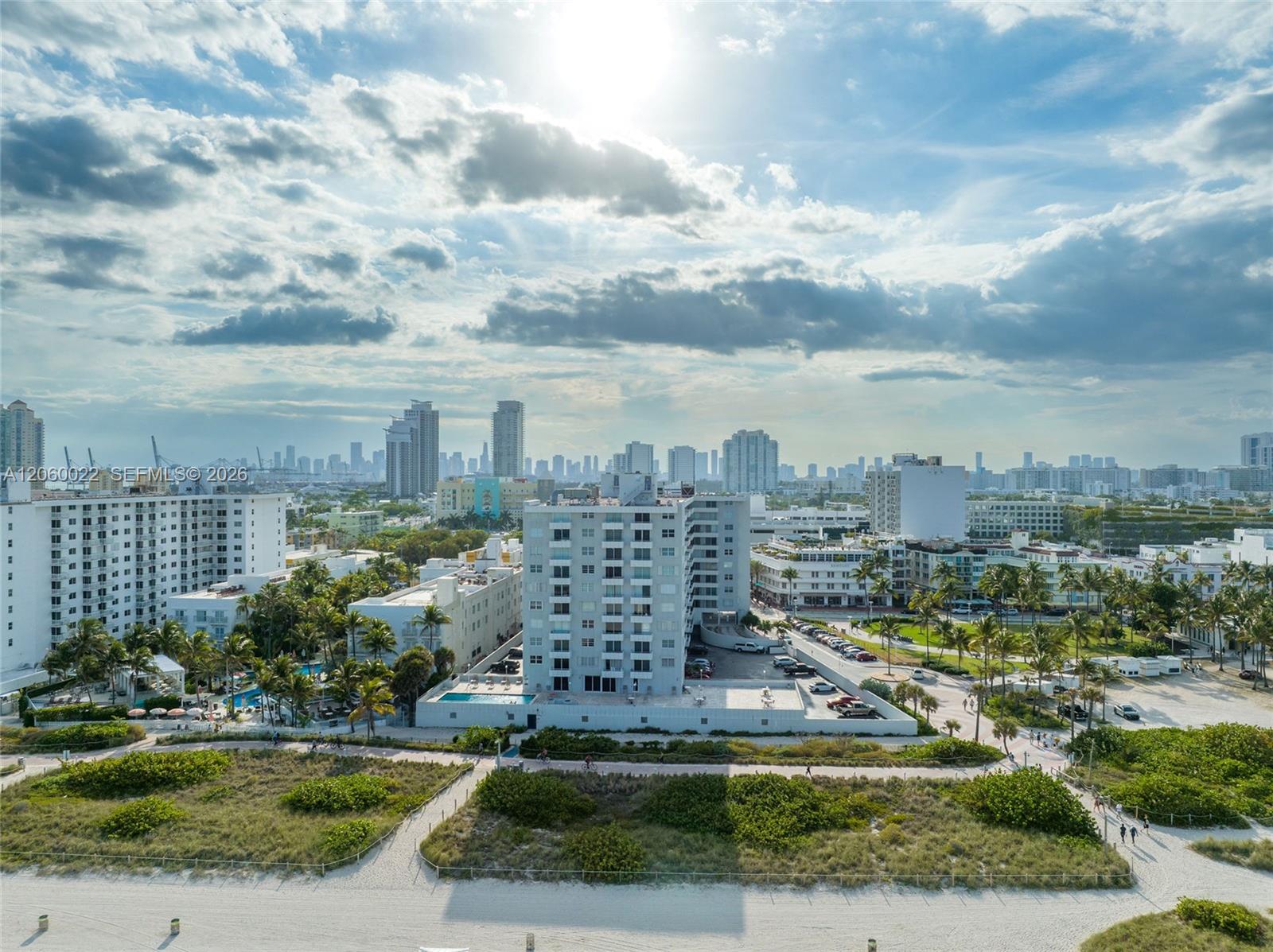 465 Ocean Dr # 303, Miami Beach FL 33139