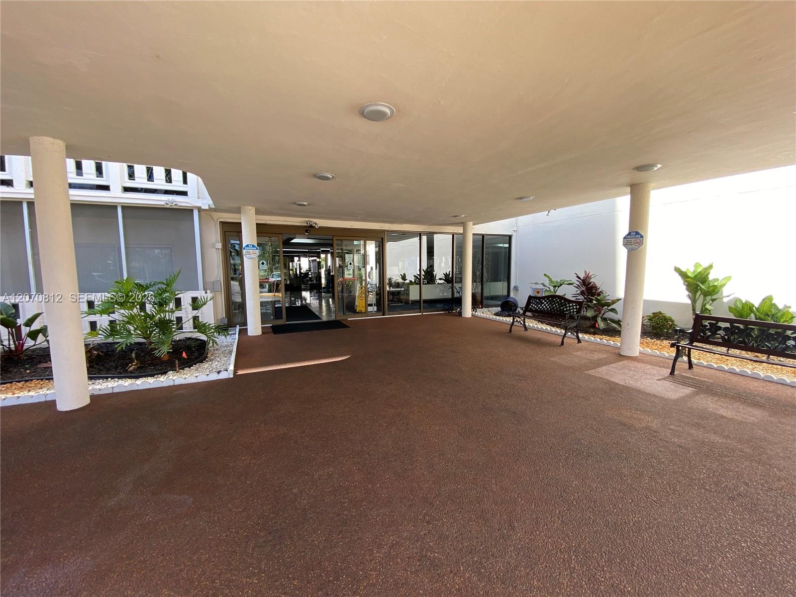 4330 Hillcrest Dr # 1009 — Photo 3
