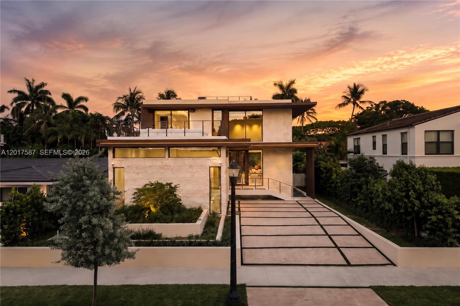 3045 N Bay Rd, Miami Beach FL 33140