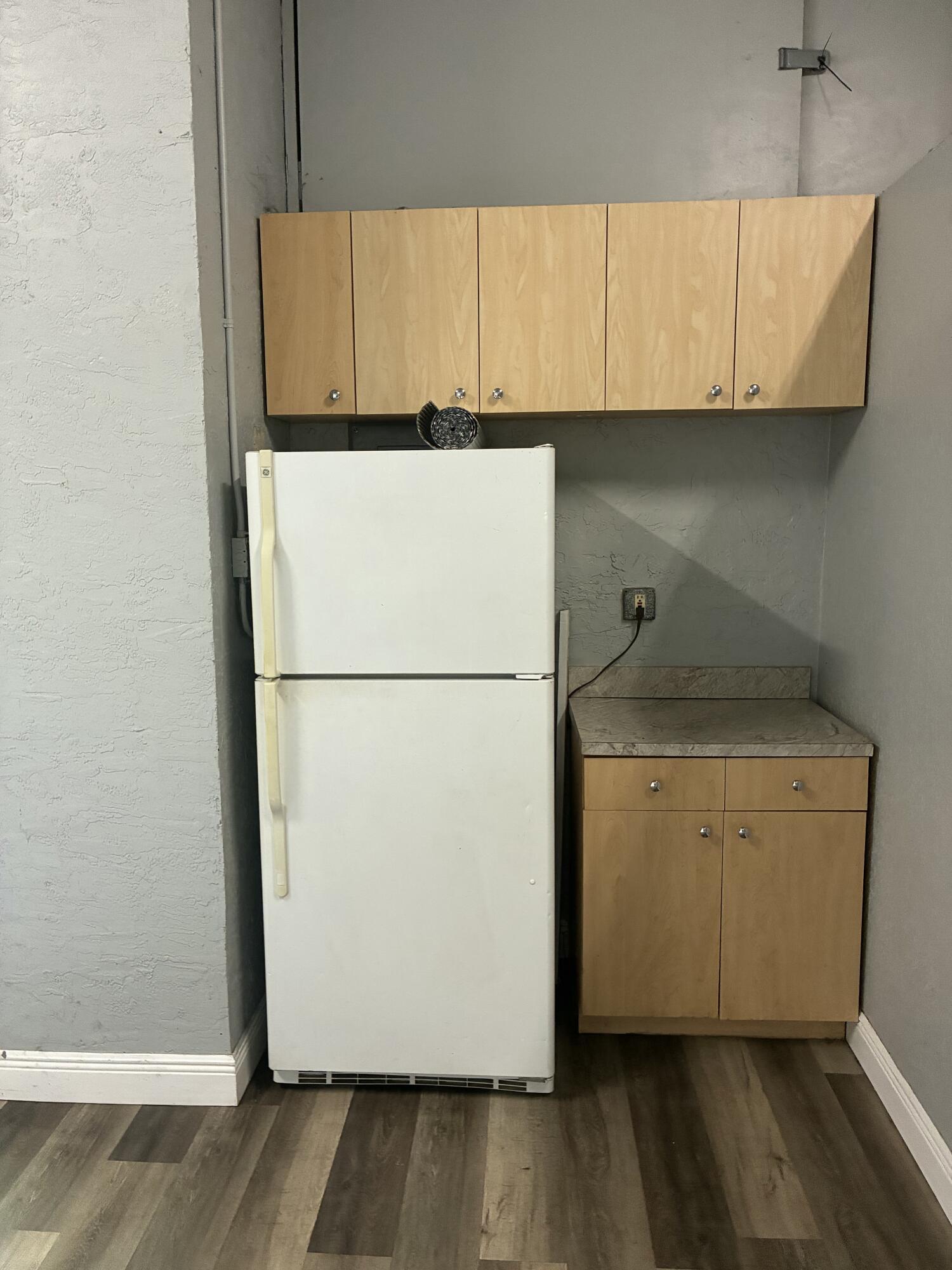 820 SW 9TH Street # 8 — Photo 4