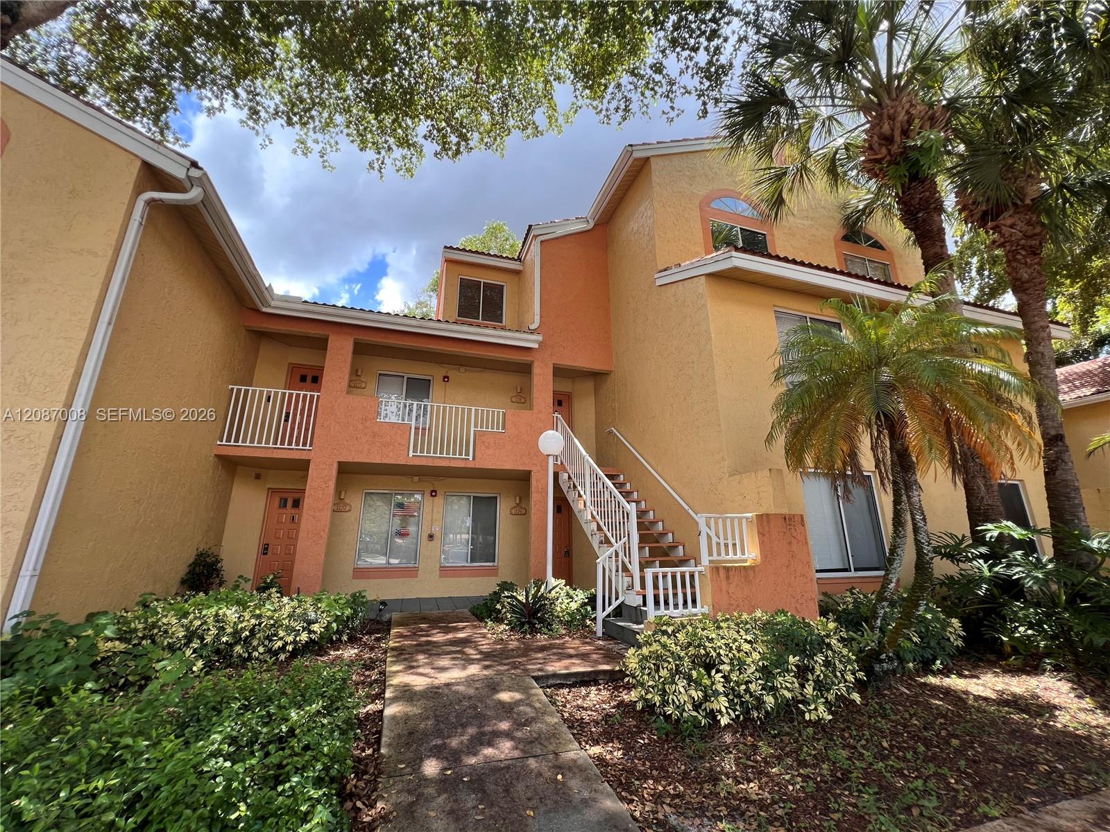 1174 Coral Club Dr # 1174 — Photo 3