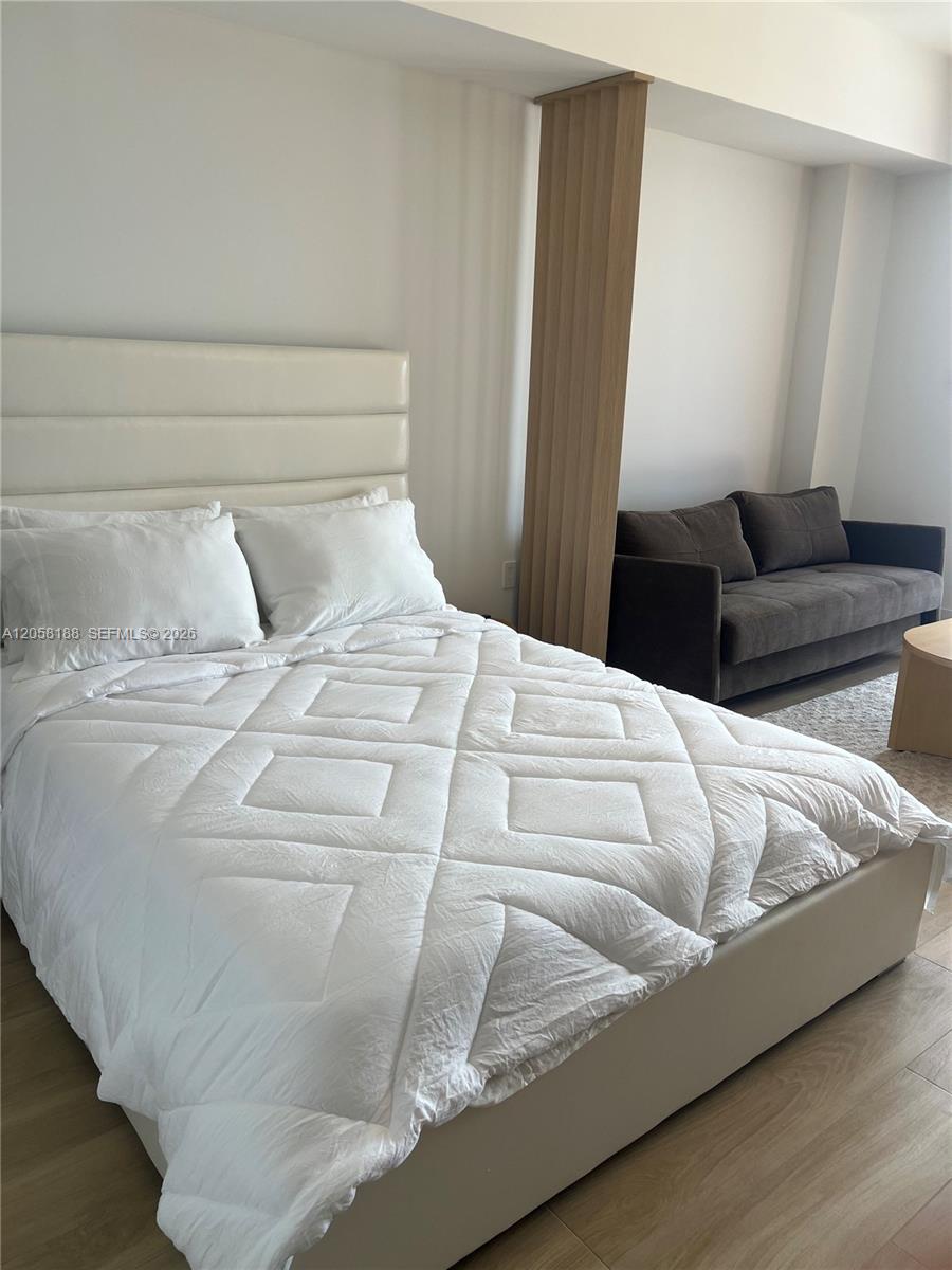 90 NE 32 # 821, Miami FL 33137