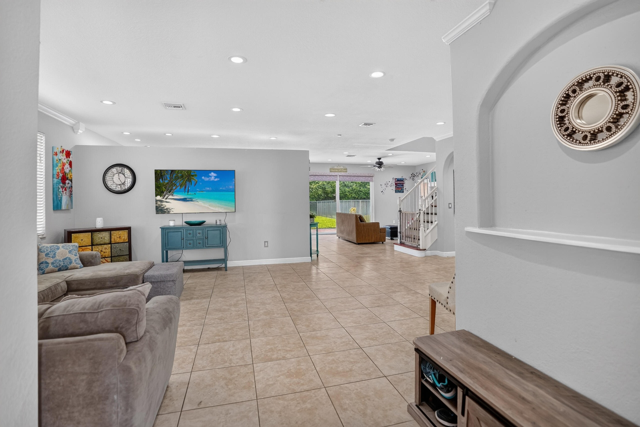 9135 Dupont Place — Photo 5