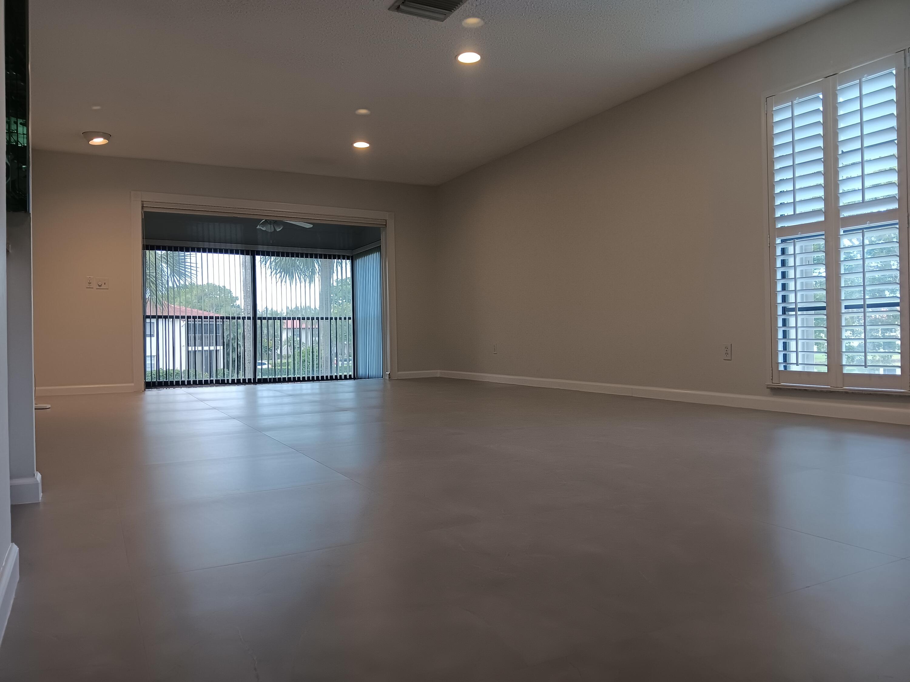 8045 Eastlake Drive # g — Photo 2