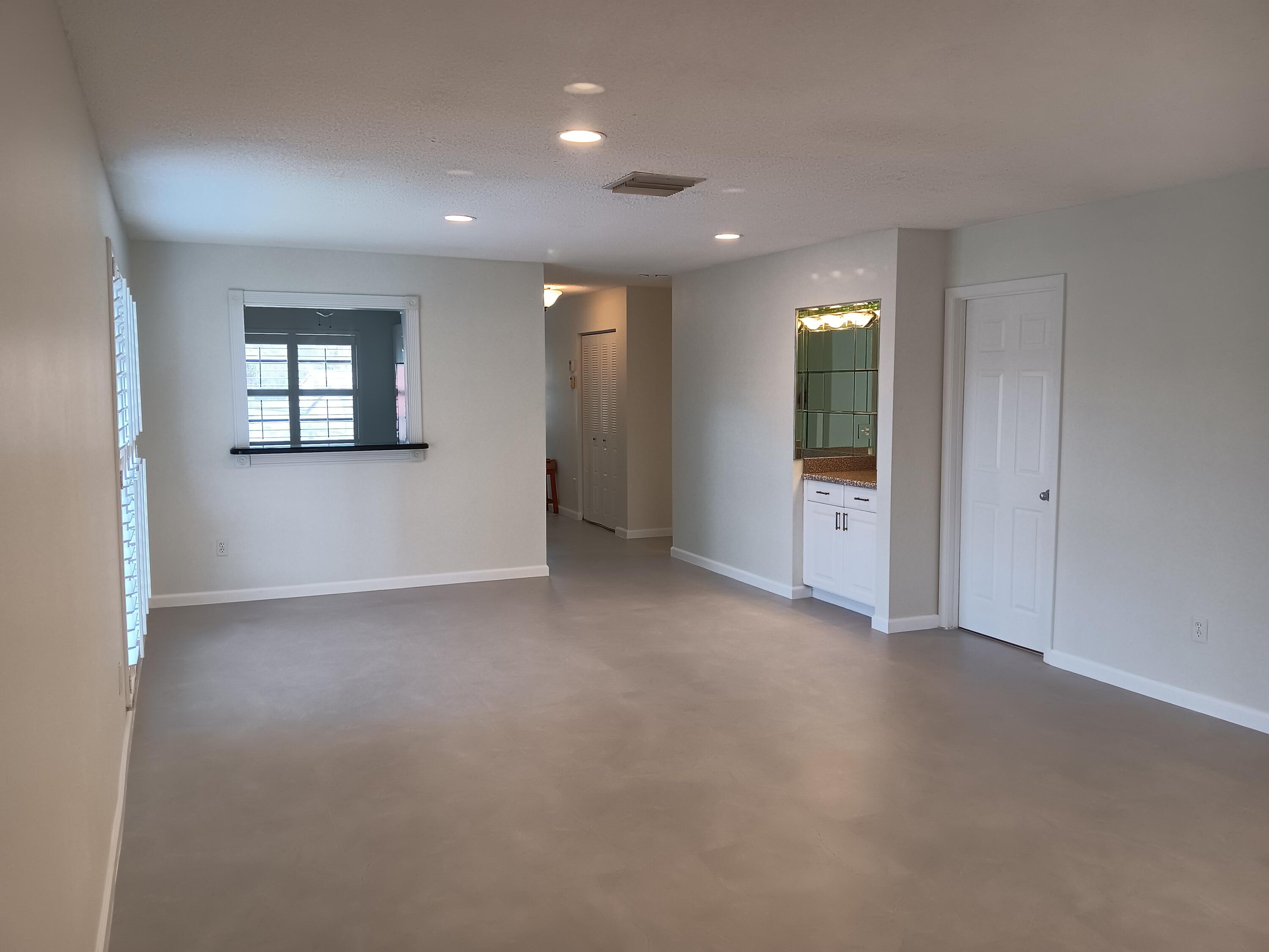 8045 Eastlake Drive # g — Photo 5