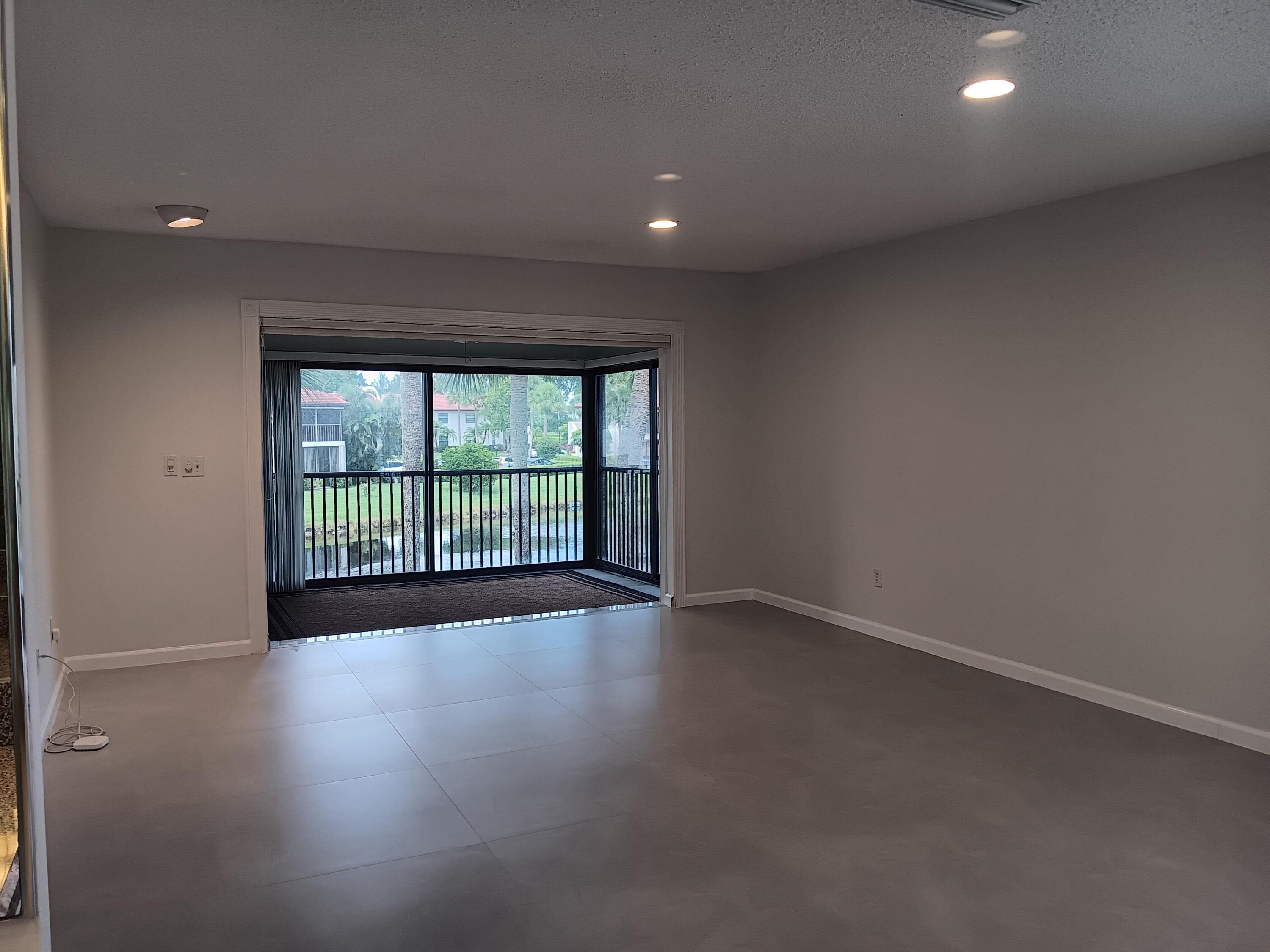 8045 Eastlake Drive # g — Photo 3
