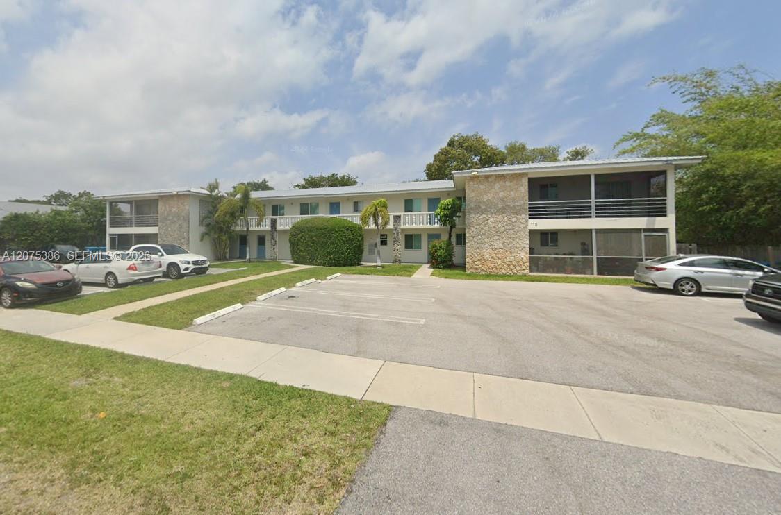 115 SW 1st Ave # 8, Boynton Beach FL 33435